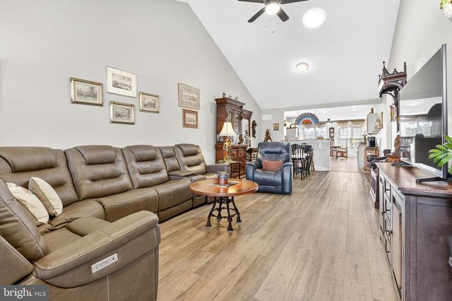 227 JUTLAND WAY, Red Lion, PA 17356