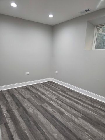 6908 S Indiana Avenue, Chicago, IL 60637