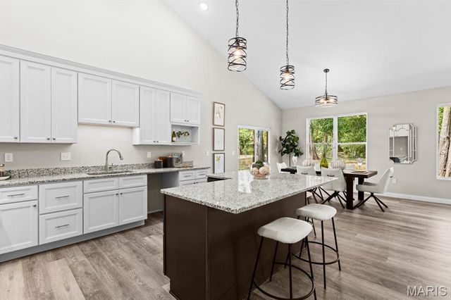 513 Ingleside Lane, O'fallon, IL 62269