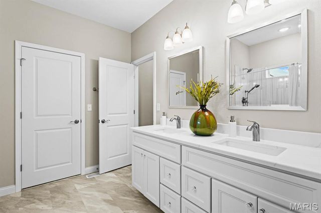 513 Ingleside Lane, O'fallon, IL 62269