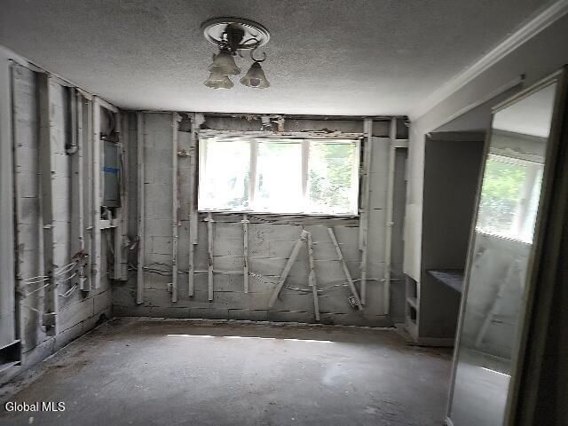 15 White Birch Court, Rotterdam, NY 12306