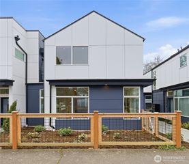 809 S Sullivan Street #B, Seattle, WA 98108
