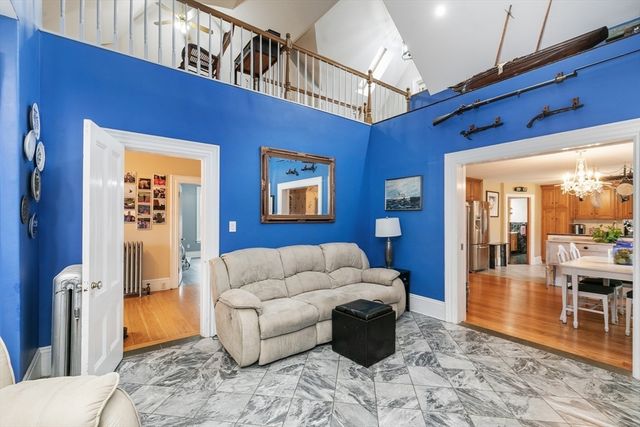 171 Lowell St, Peabody, MA 01960