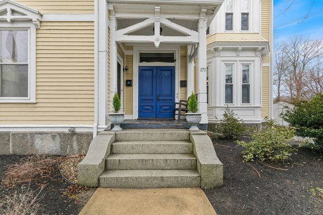 171 Lowell St, Peabody, MA 01960