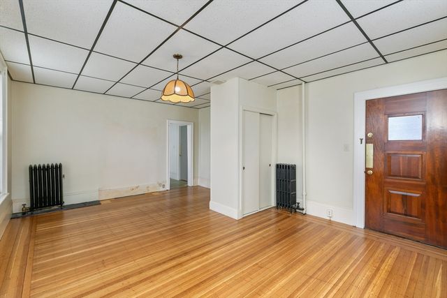 171 Lowell St, Peabody, MA 01960