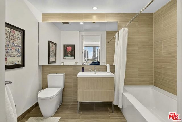 877 Francisco Street 1506, Los Angeles, CA 90017