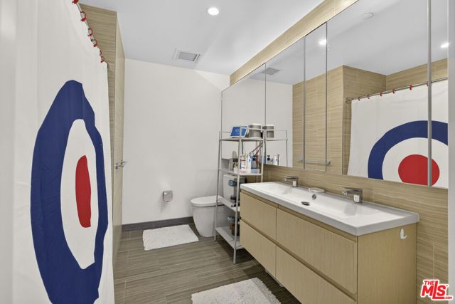 877 Francisco Street 1506, Los Angeles, CA 90017