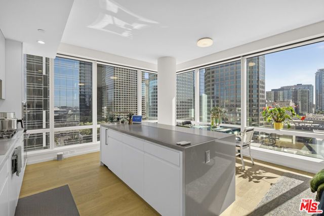 877 Francisco Street 1506, Los Angeles, CA 90017