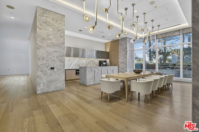 877 Francisco Street 1506, Los Angeles, CA 90017