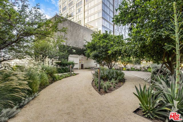 877 Francisco Street 1506, Los Angeles, CA 90017