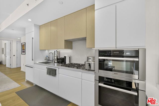 877 Francisco Street 1506, Los Angeles, CA 90017