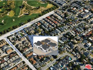215 Mesa Drive, Costa Mesa, CA 92627