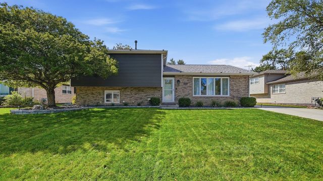 25712 S Mccorkle Avenue, Monee, IL 60449
