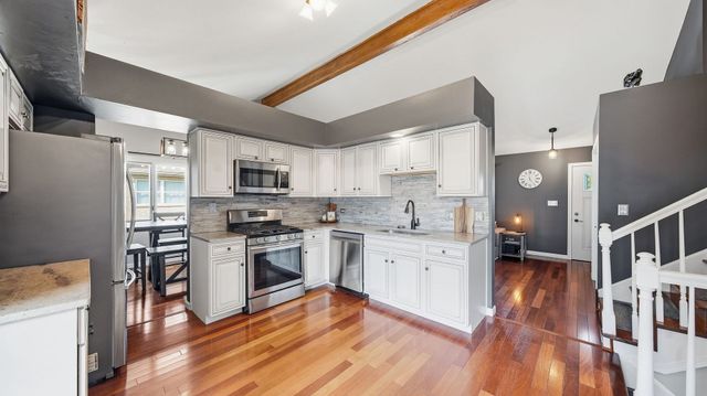 25712 S Mccorkle Avenue, Monee, IL 60449