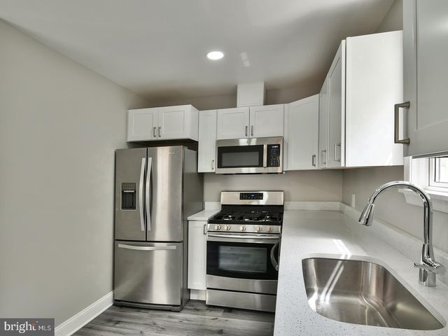 19 PELCZAR AVE, Baltimore, MD 21221