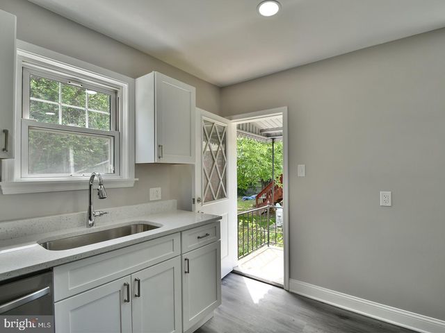 19 PELCZAR AVE, Baltimore, MD 21221