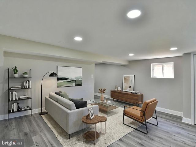 19 PELCZAR AVE, Baltimore, MD 21221