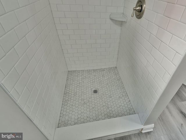 19 PELCZAR AVE, Baltimore, MD 21221