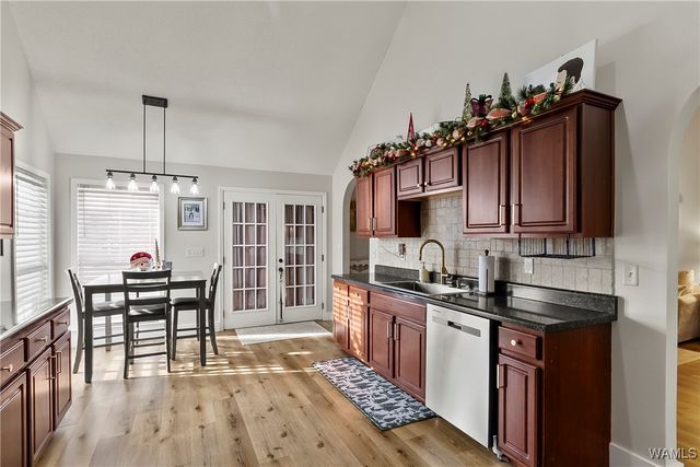 11113 Patton Circle, Northport, AL 35475