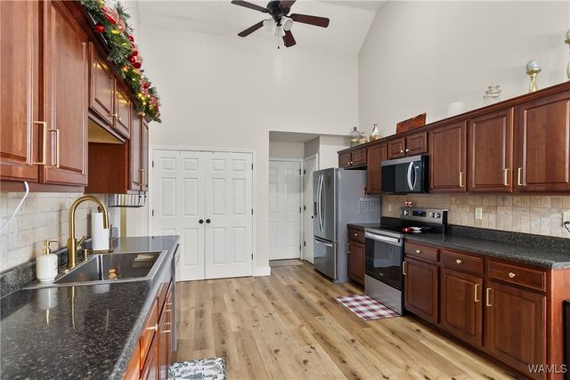 11113 Patton Circle, Northport, AL 35475