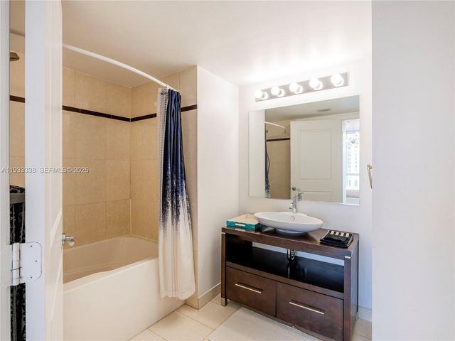 480 NE 30th St 1103, Miami, FL 33137