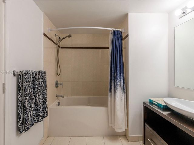 480 NE 30th St 1103, Miami, FL 33137