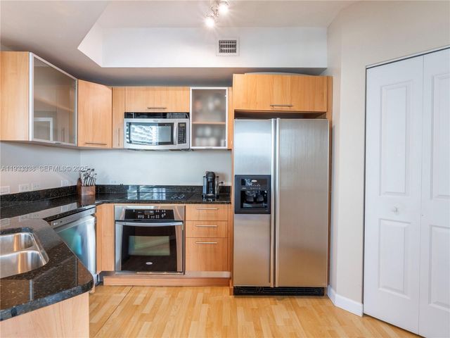 480 NE 30th St 1103, Miami, FL 33137