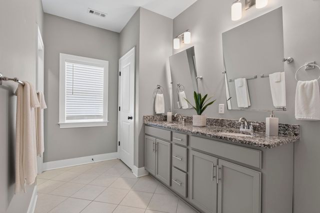 4001 Ryecroft Ln, Franklin, TN 37064