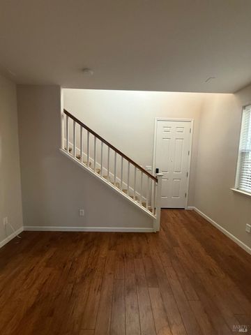 130 Refosco Ct, Vacaville, CA 95687