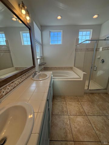 130 Refosco Ct, Vacaville, CA 95687