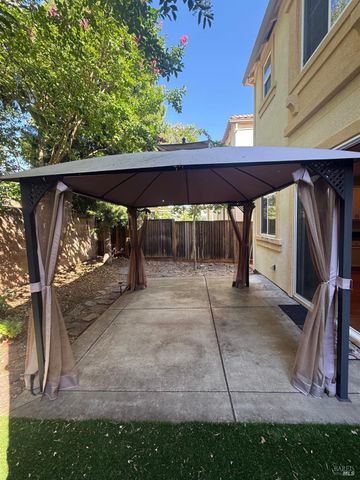 130 Refosco Ct, Vacaville, CA 95687