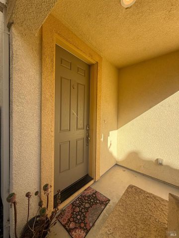 130 Refosco Ct, Vacaville, CA 95687