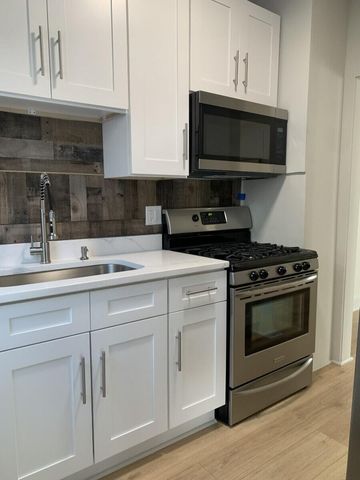 6329 Calumet Avenue, Hammond, IN 46324