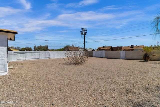 325 N 17TH Drive, Phoenix, AZ 85007