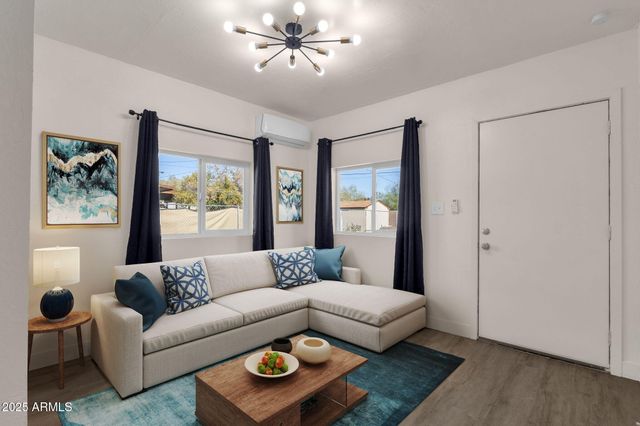 325 N 17TH Drive, Phoenix, AZ 85007