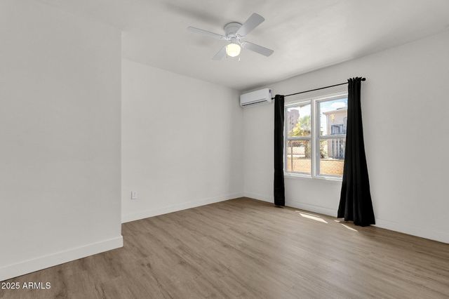 325 N 17TH Drive, Phoenix, AZ 85007