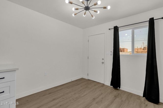325 N 17TH Drive, Phoenix, AZ 85007