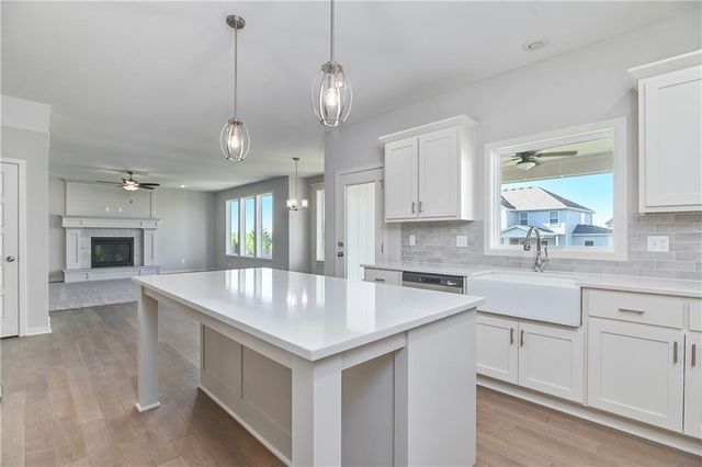 2651 W Park Street, Olathe, KS 66061