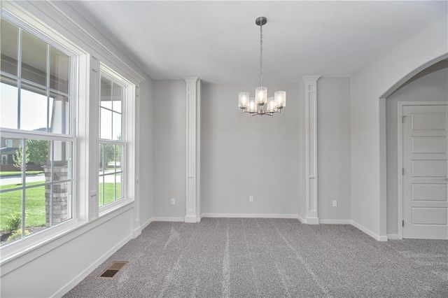 2651 W Park Street, Olathe, KS 66061