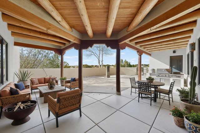 275 Avenida Eldorado, Santa Fe, NM 87508