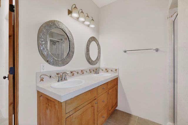 275 Avenida Eldorado, Santa Fe, NM 87508