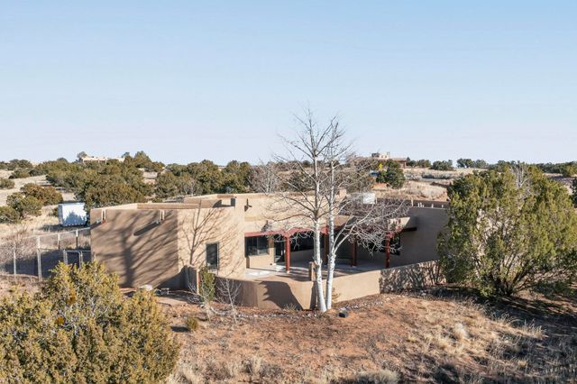 275 Avenida Eldorado, Santa Fe, NM 87508