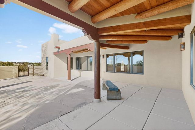 275 Avenida Eldorado, Santa Fe, NM 87508