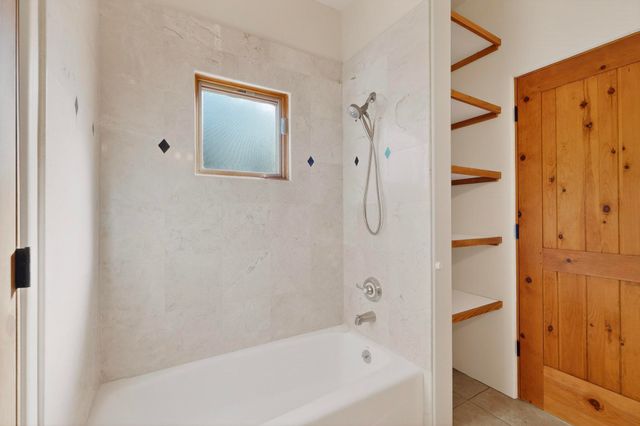 275 Avenida Eldorado, Santa Fe, NM 87508