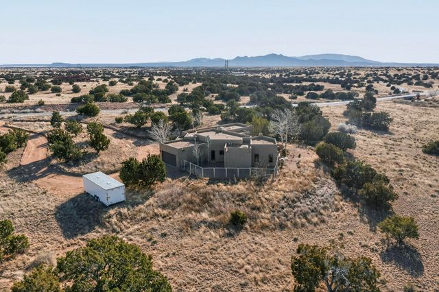 275 Avenida Eldorado, Santa Fe, NM 87508