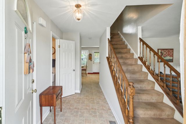 1021 Mobile Circle, Elk Grove Village, IL 60007