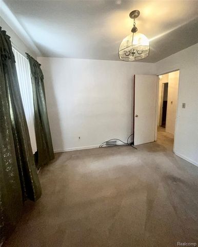 1603 W Mott Avenue, Flint, MI 48504