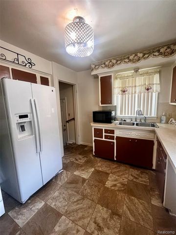 1603 W Mott Avenue, Flint, MI 48504