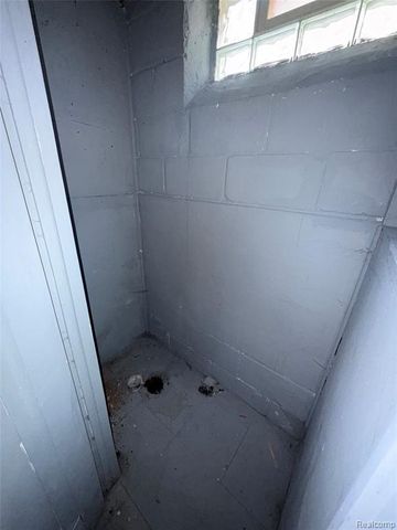 17379 Murray Hill Street, Detroit, MI 48235