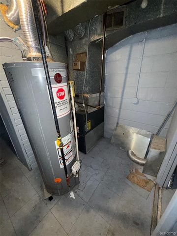 17379 Murray Hill Street, Detroit, MI 48235